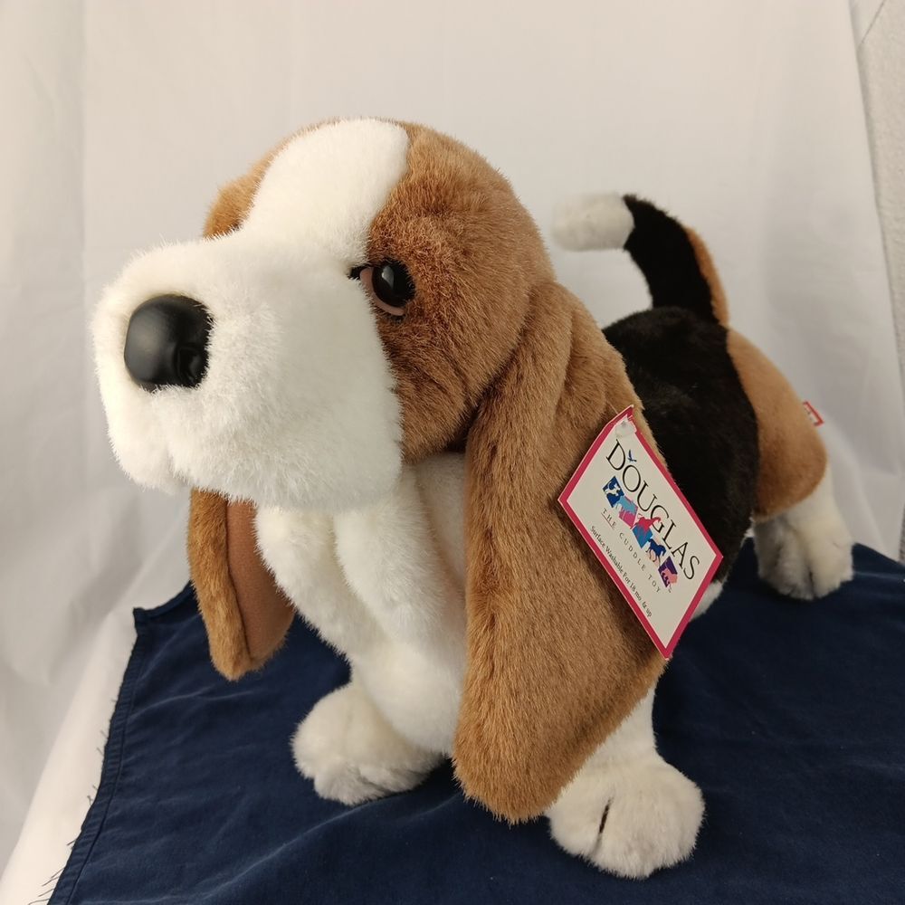 Douglas Company Laverne Bassett Hound #286 Rare Hard To Find NWT Large Plush